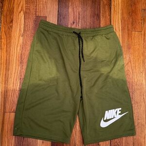 Nike Men's Green Athletic Shorts
